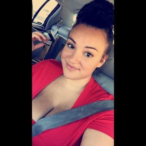 Meet your Posher, Kayla